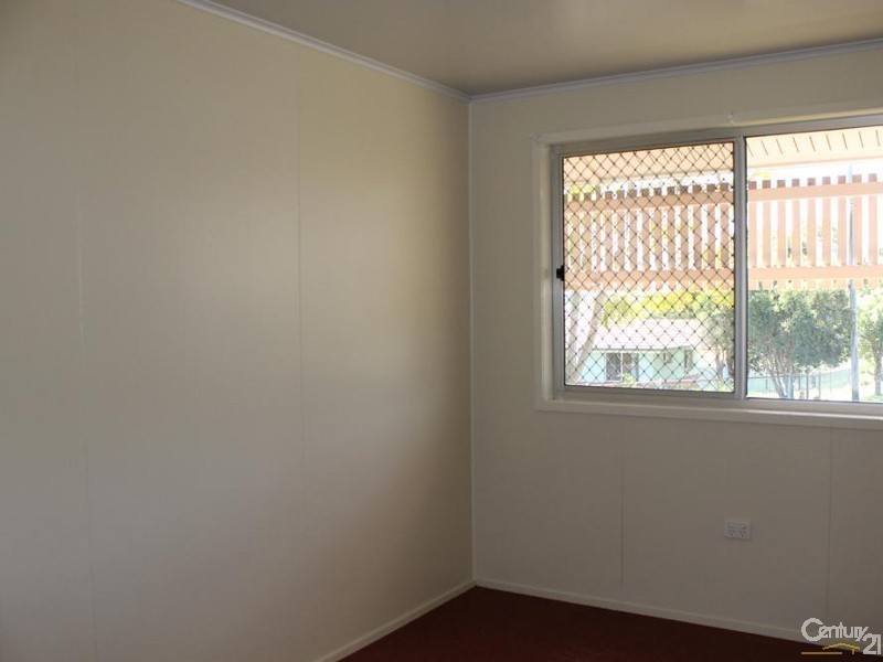 20 Charter Crescent, Rockville QLD 4350