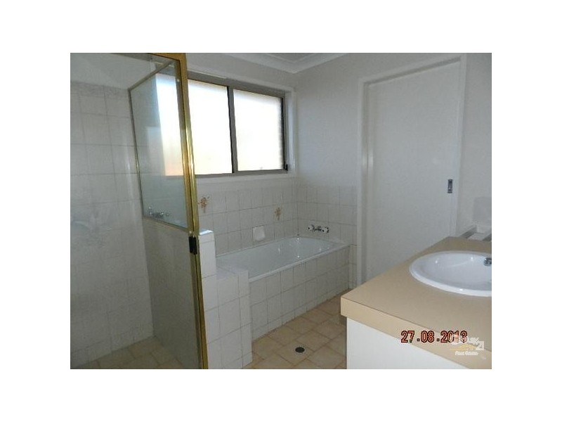 334 West Street, Kearneys Spring QLD 4350