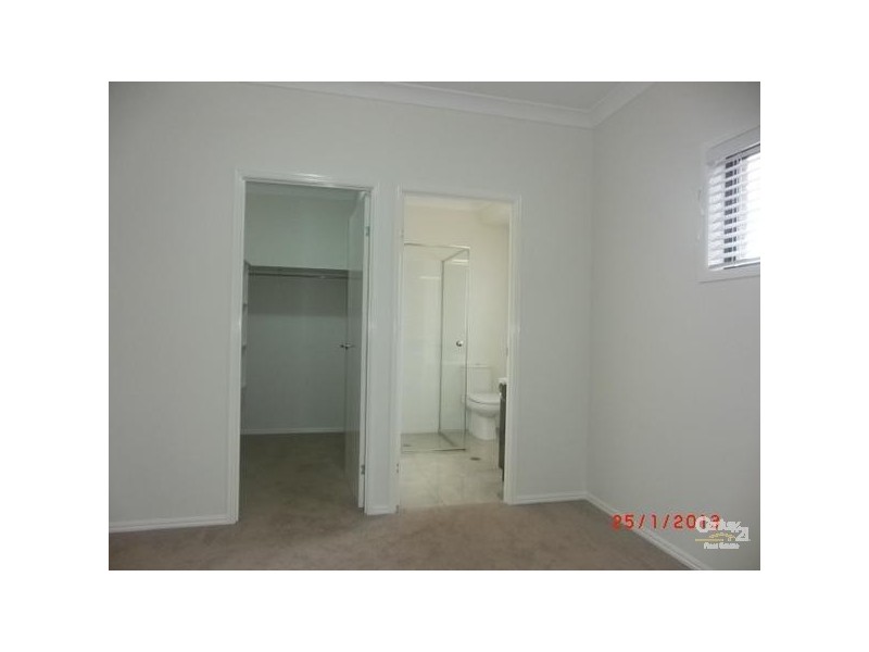 9 Thorley Court, Middle Ridge QLD 4350