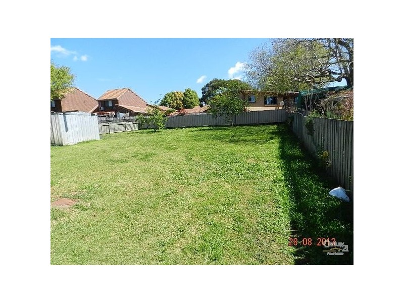 17 Ford Street, Rockville QLD 4350