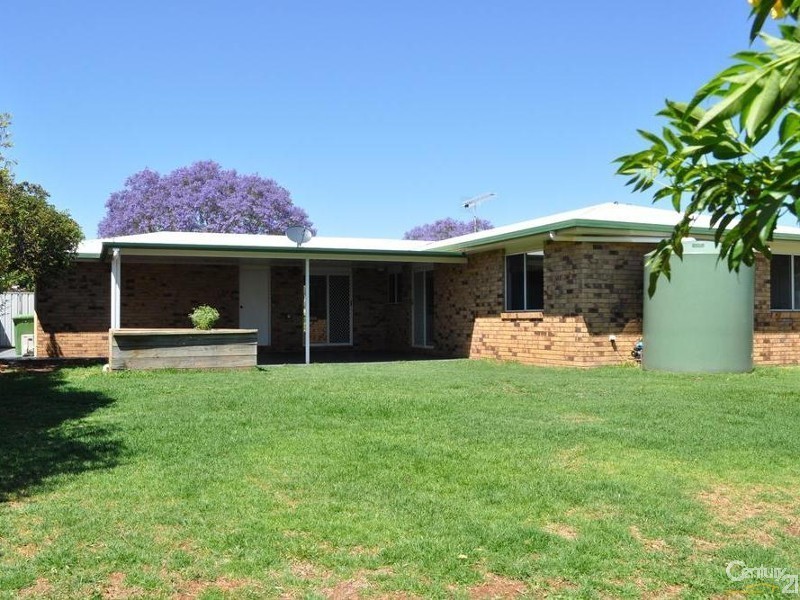 3 Carmen Street, Kearneys Spring QLD 4350