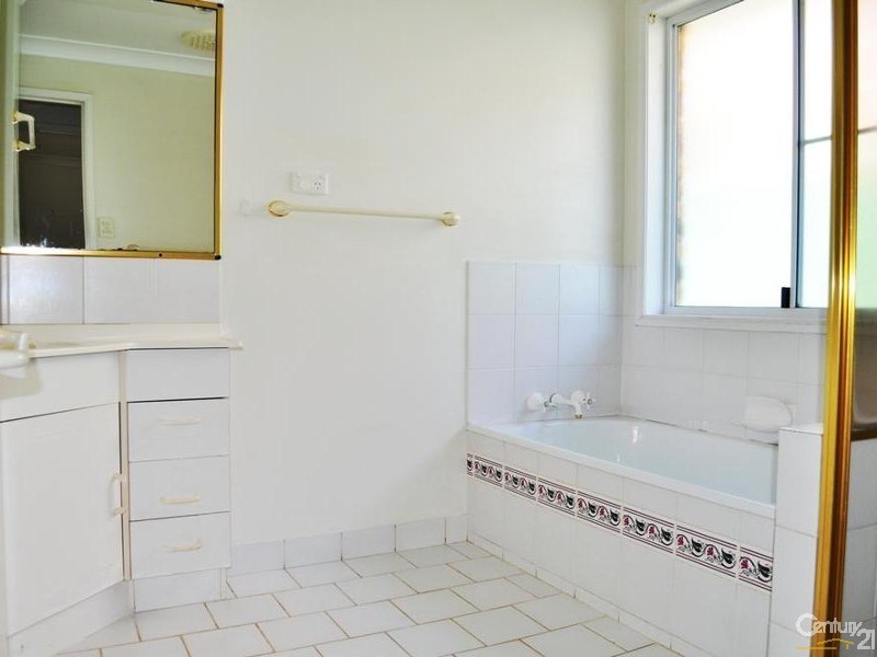 3 Carmen Street, Kearneys Spring QLD 4350