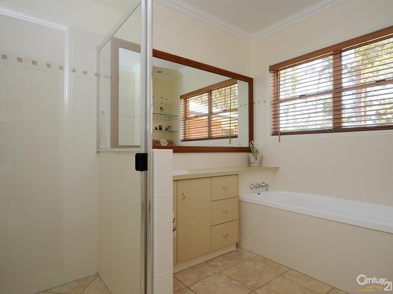 35 Reis Road, Highfields QLD 4352
