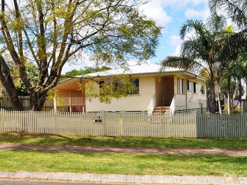 32 Gleeson Crescent, Harlaxton QLD 4350