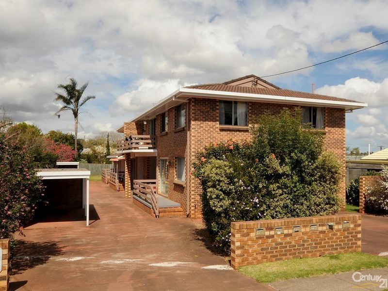 1/8 James Street, Rangeville QLD 4350