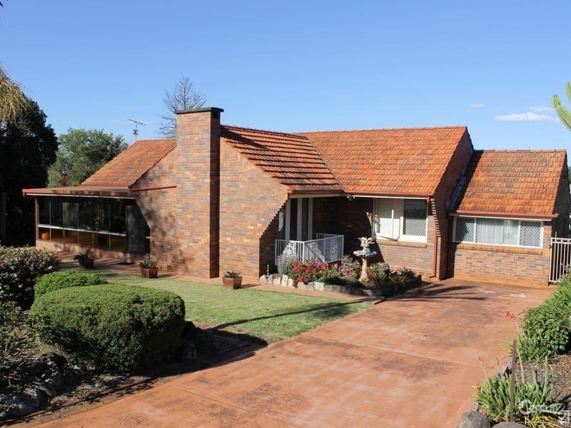 130 Ramsay Street, Centenary Heights QLD 4350