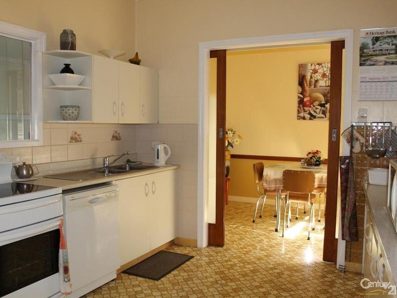 130 Ramsay Street, Centenary Heights QLD 4350