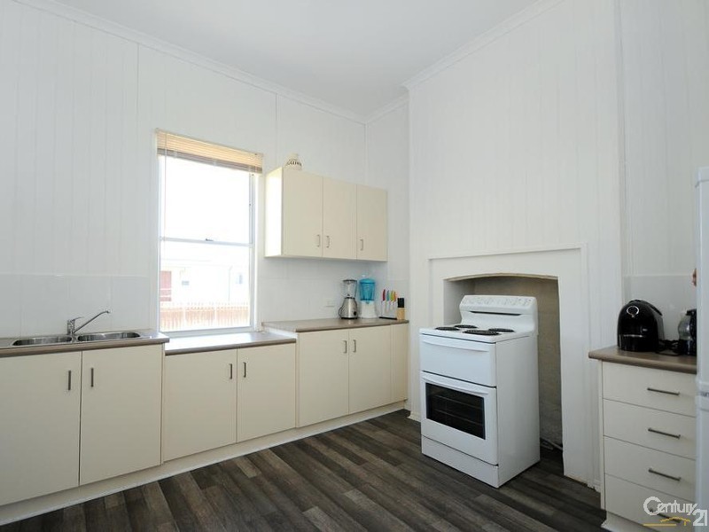 45 Rome Street, Newtown QLD 4350