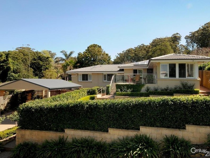 17 MacKenzie Street, Mount Lofty QLD 4350