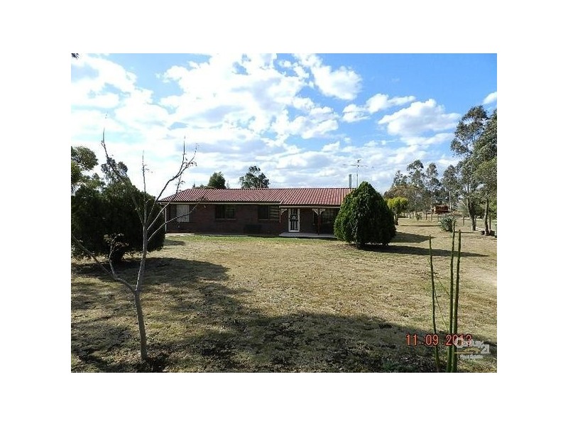 2 Eton Street, Cambooya QLD 4358