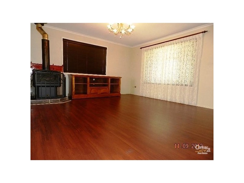 2 Eton Street, Cambooya QLD 4358