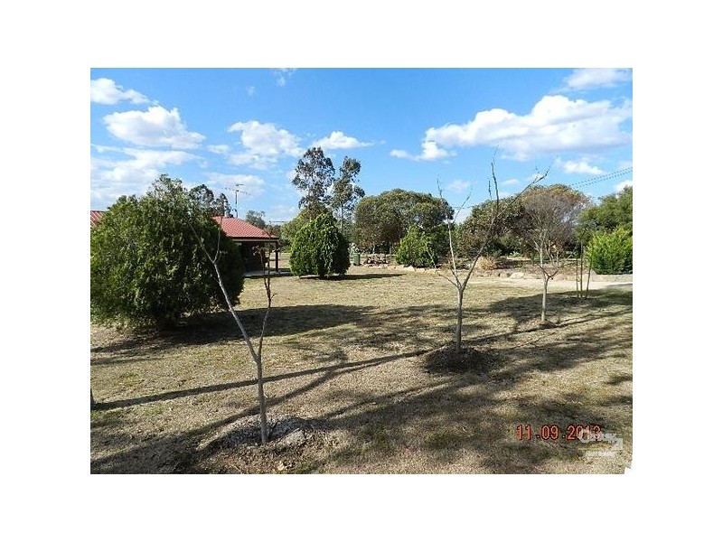 2 Eton Street, Cambooya QLD 4358