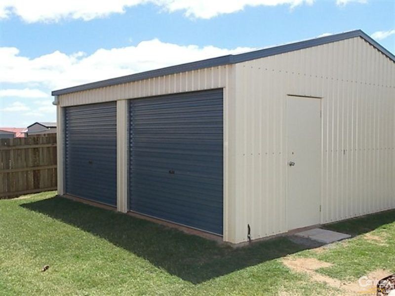 18 Kestrel Drive, Highfields QLD 4352