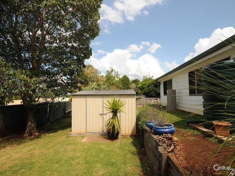 6 Yalumba Crescent, Wilsonton Heights QLD 4350