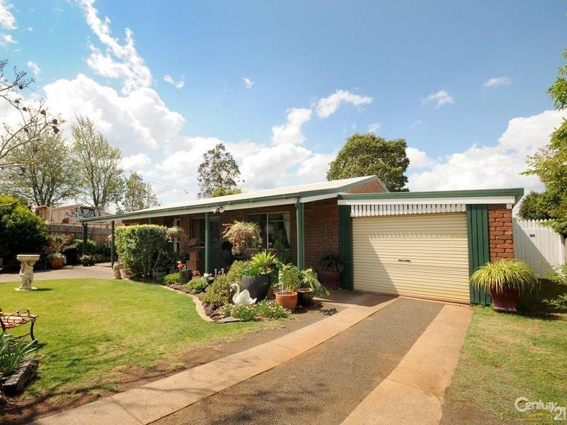 6 Yalumba Crescent, Wilsonton Heights QLD 4350