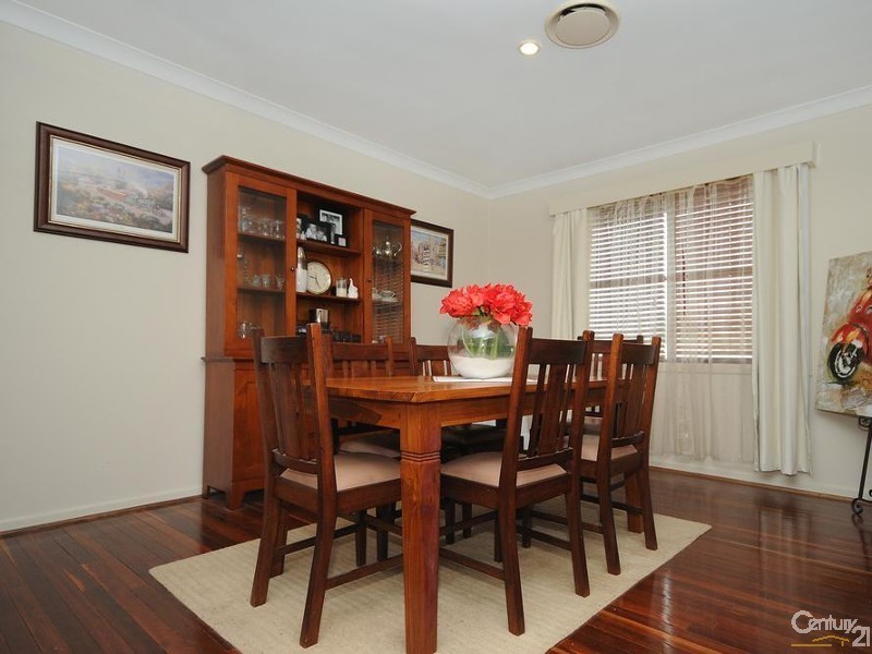 8 South Street, Rangeville QLD 4350