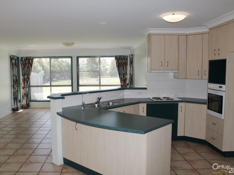 15 Brunckhorst Drive, Kearneys Spring QLD 4350