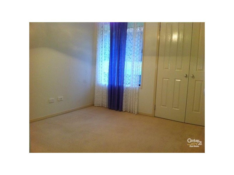 8 Weir Court, Harristown QLD 4350