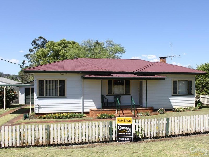 30 Leichhardt Street, Centenary Heights QLD 4350