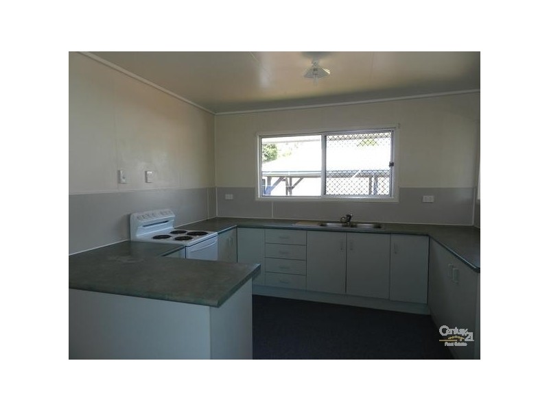 8 Kenora Court, Rockville QLD 4350
