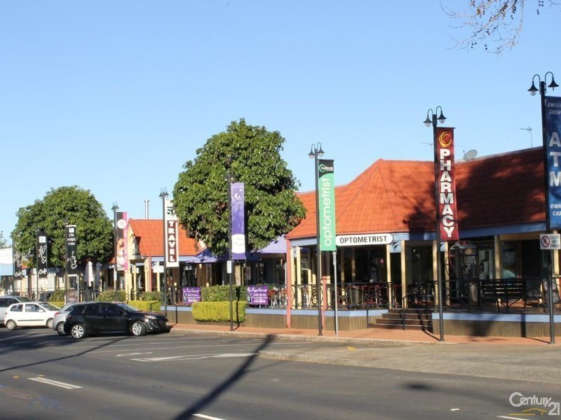 8 Kane Street, Centenary Heights QLD 4350