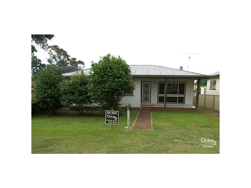 17 Tynedale Avenue, Newtown QLD 4350