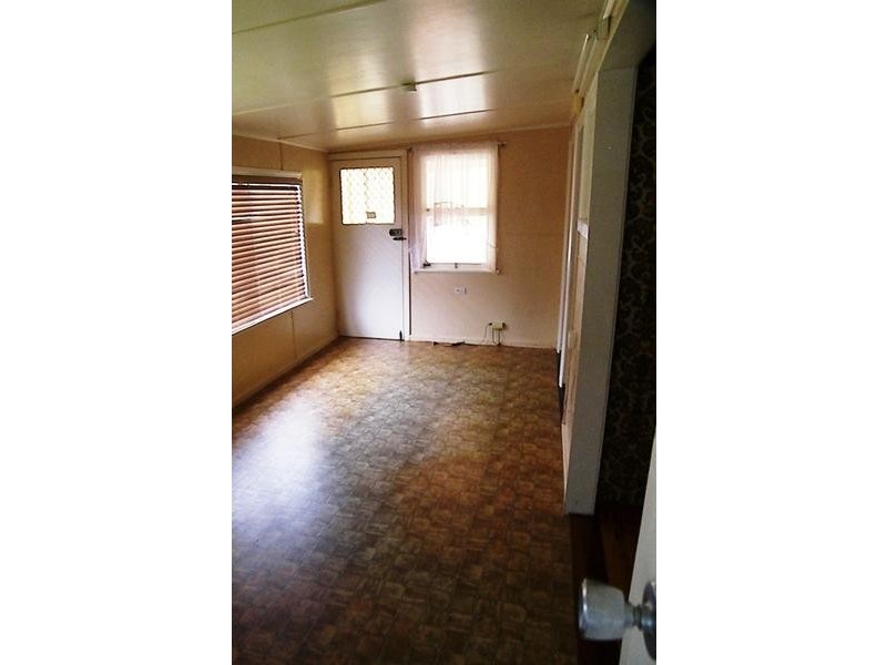 17 Tynedale Avenue, Newtown QLD 4350