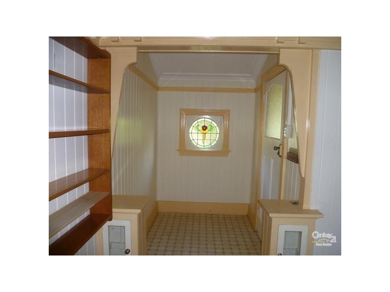 19 Swallow Court, Newtown QLD 4350