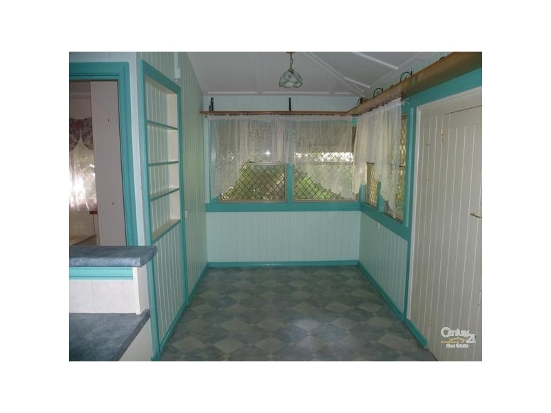 19 Swallow Court, Newtown QLD 4350