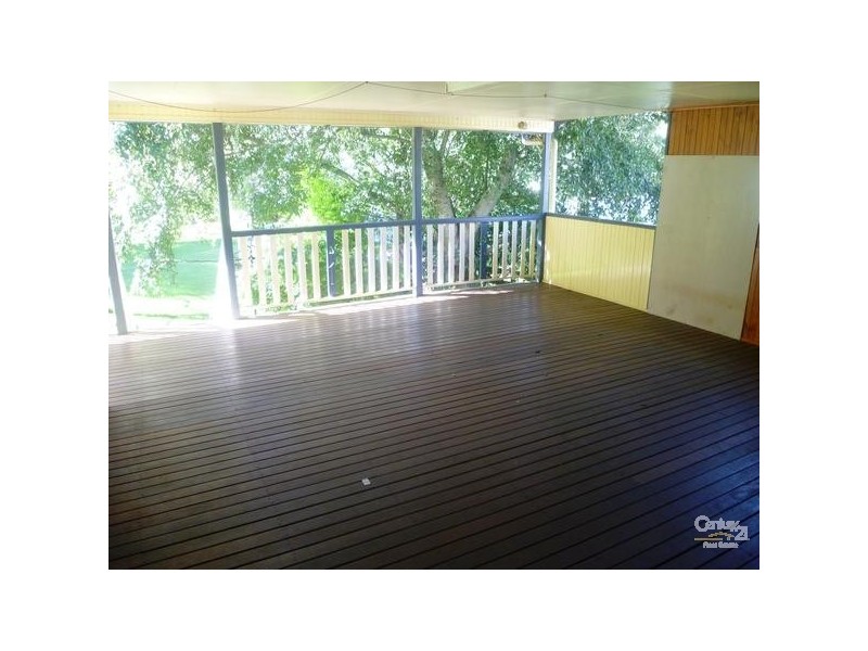 19 Swallow Court, Newtown QLD 4350