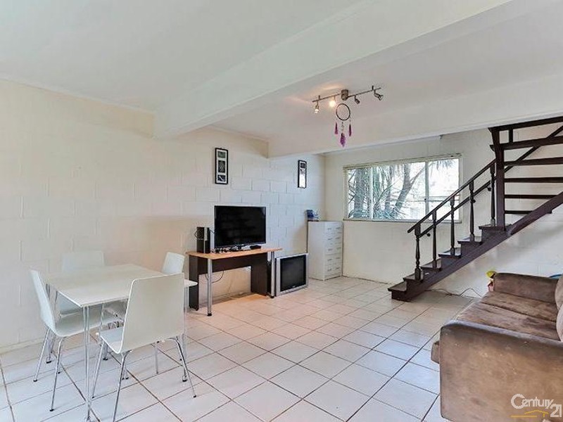 3/329 Hume Street, South Toowoomba QLD 4350