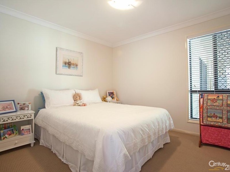 8 Ella Court, Cotswold Hills QLD 4350