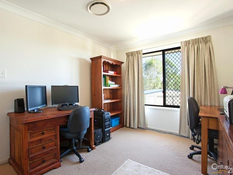 8 Ella Court, Cotswold Hills QLD 4350