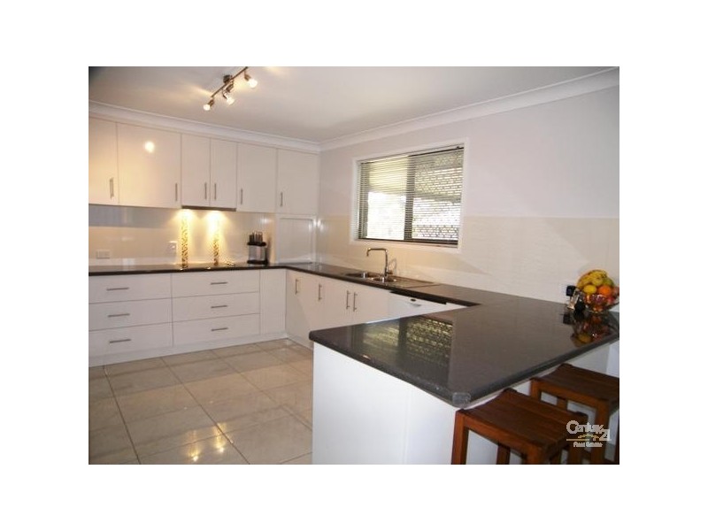 12 Elliot Street, Kearneys Spring QLD 4350