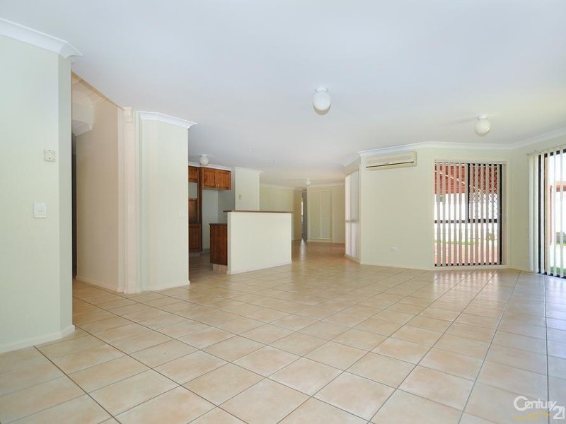 18 Elvery Court, Middle Ridge QLD 4350