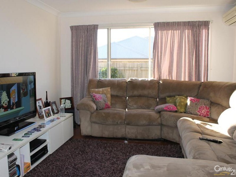 18 Kestrel Drive, Highfields QLD 4352