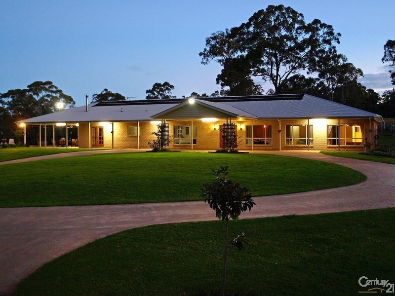 116 Church House Rd, Ravensbourne QLD 4352