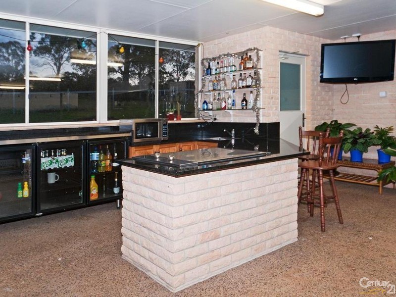 116 Church House Rd, Ravensbourne QLD 4352