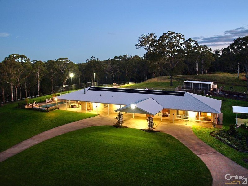 116 Church House Rd, Ravensbourne QLD 4352