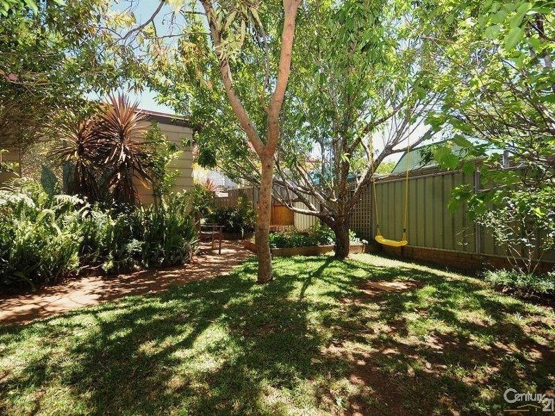 27 Ramsay Street, South Toowoomba QLD 4350