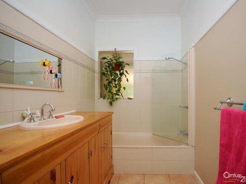 27 Ramsay Street, South Toowoomba QLD 4350