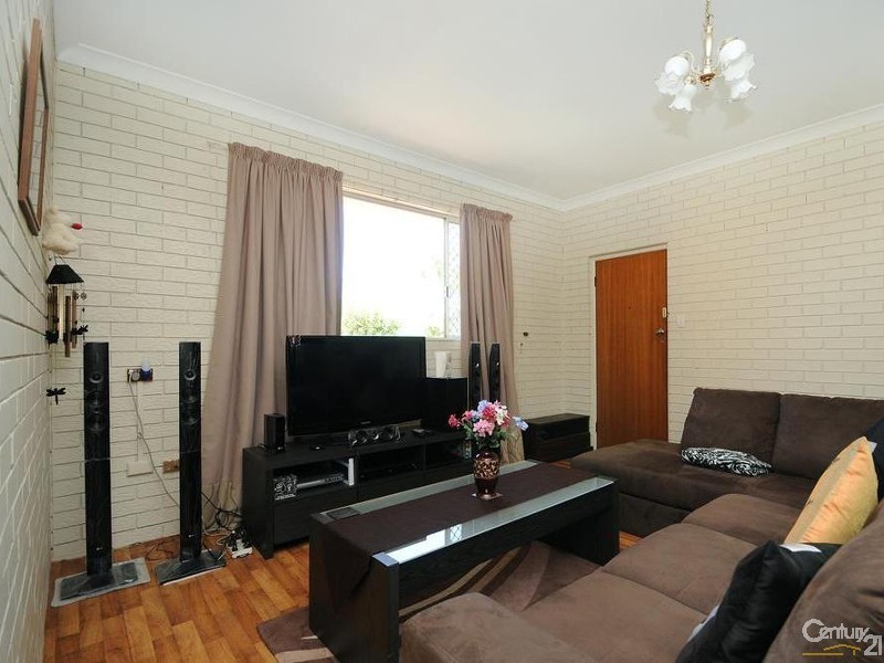 2/128 Curzon Street, Rangeville QLD 4350