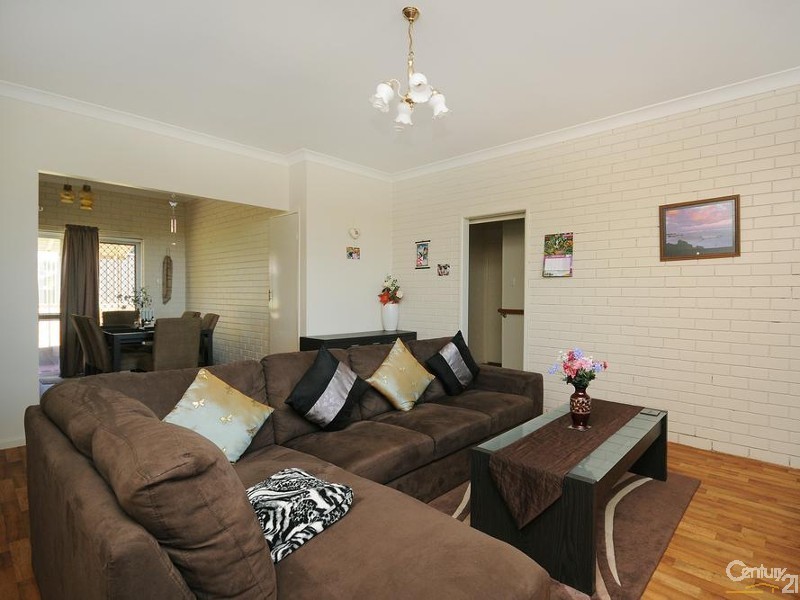 2/128 Curzon Street, Rangeville QLD 4350