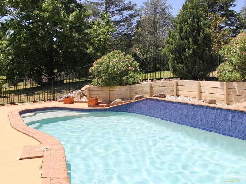 31 Grey Gums Drive, Blue Mountain Heights QLD 4350