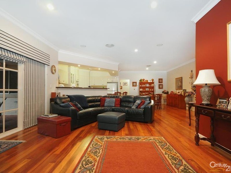 31 Grey Gums Drive, Blue Mountain Heights QLD 4350