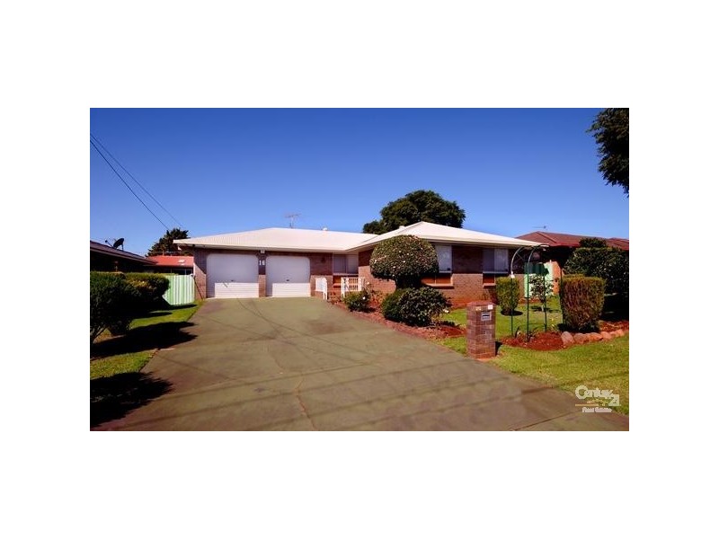 16 Arabian Street, Harristown QLD 4350