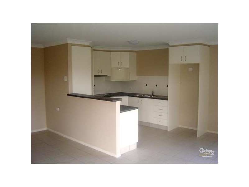 2/2 Balanga Court, South Toowoomba QLD 4350