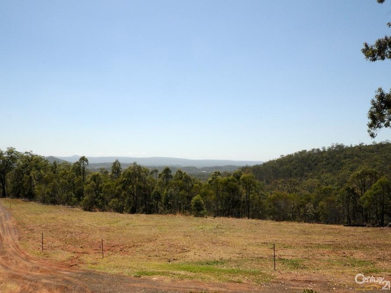 83 Amos Road, Withcott QLD 4352