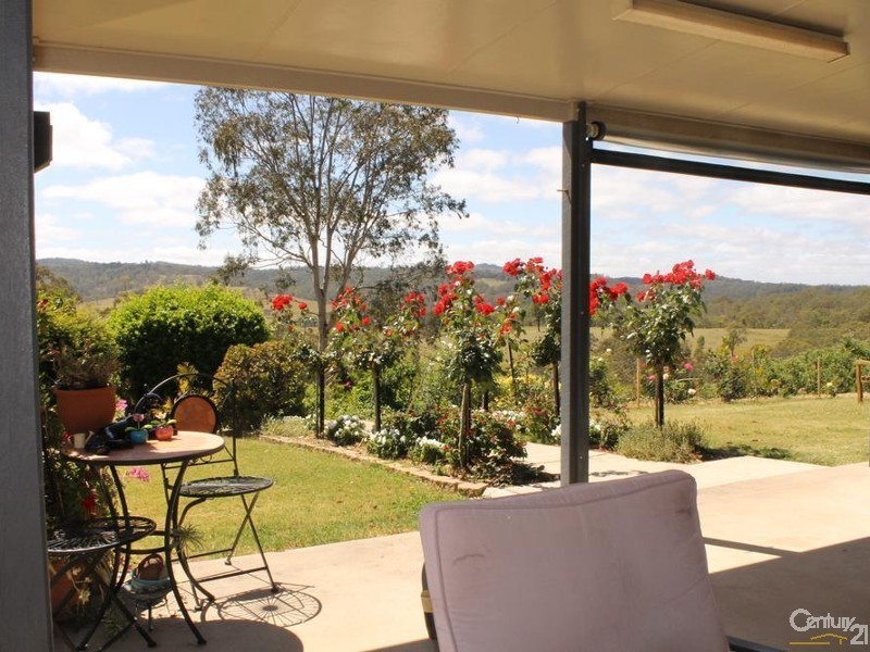 139 Church House Road, Ravensbourne QLD 4352