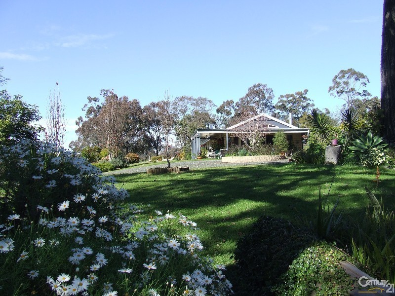139 Church House Road, Ravensbourne QLD 4352
